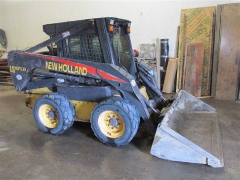 nh 185 skid steer specs|new holland ls185 loader specs.